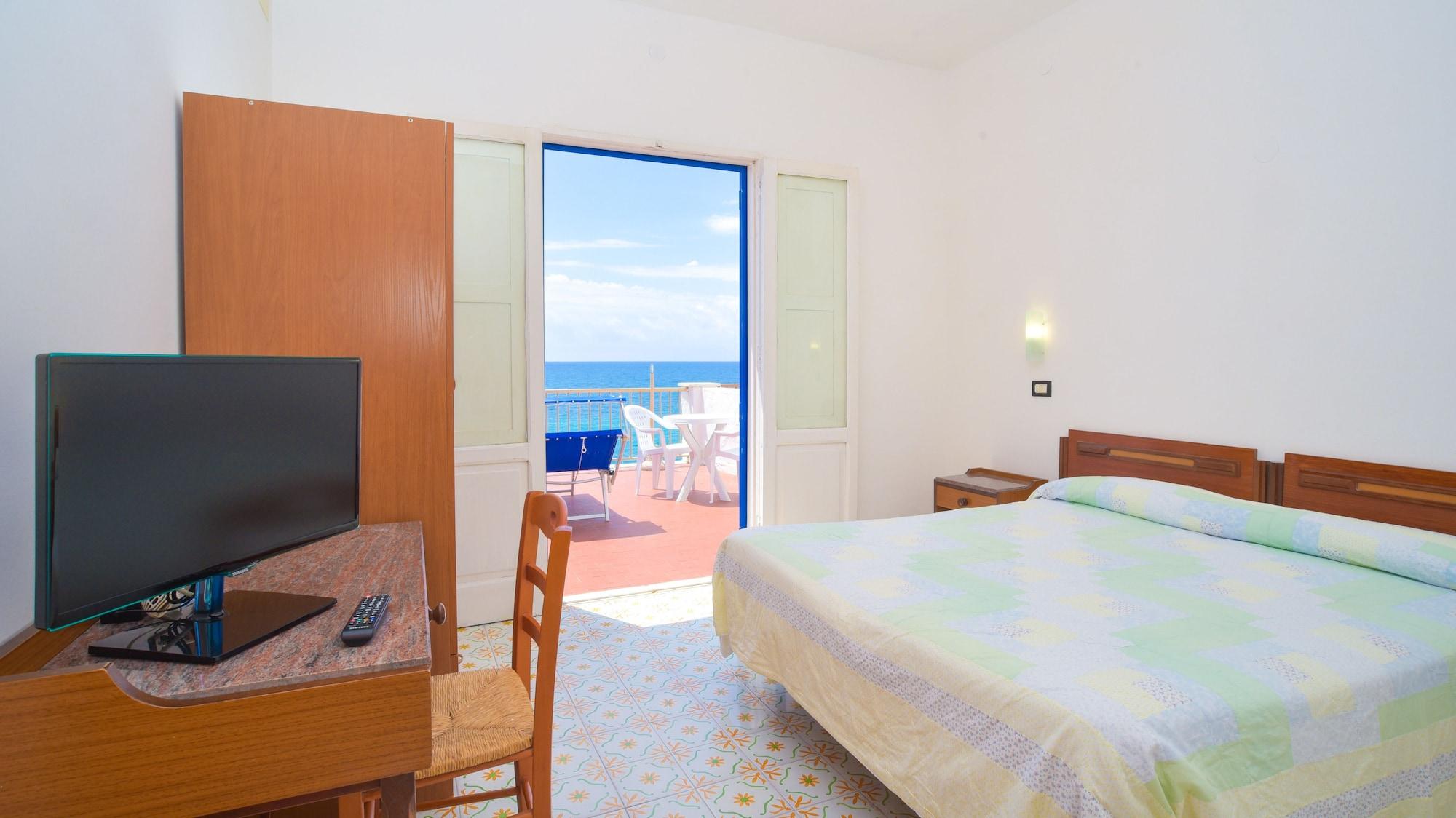 Hotel Regina Del Mare Barano dʼIschia Екстериор снимка