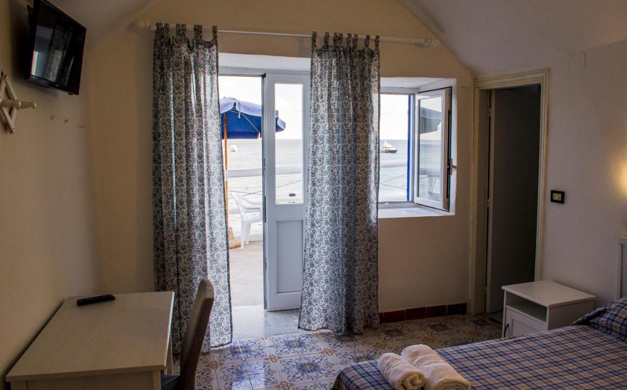 Hotel Regina Del Mare Barano dʼIschia Стая снимка