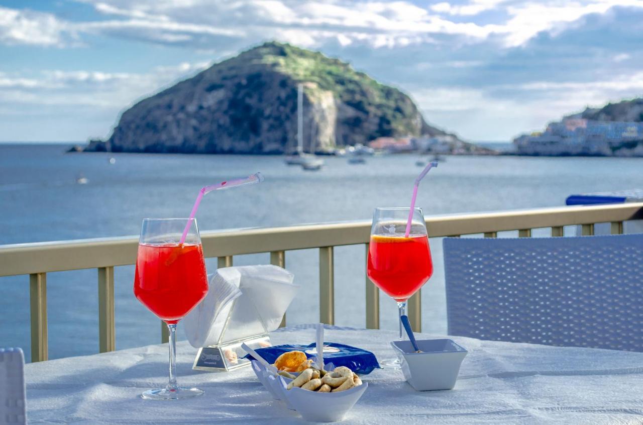 Hotel Regina Del Mare Barano dʼIschia Екстериор снимка