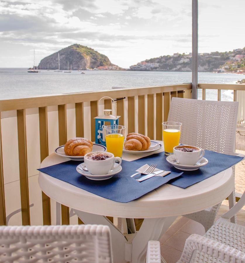 Hotel Regina Del Mare Barano dʼIschia Екстериор снимка