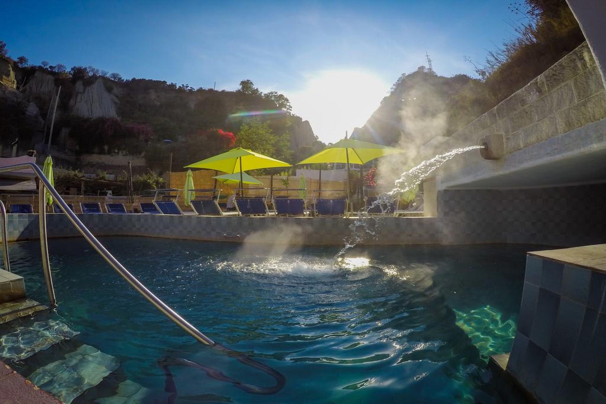 Hotel Regina Del Mare Barano dʼIschia Екстериор снимка
