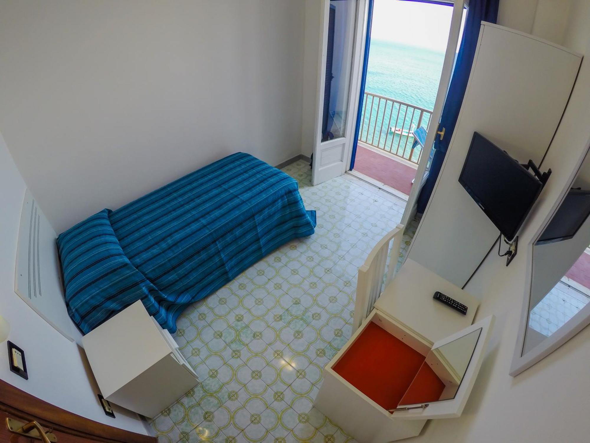 Hotel Regina Del Mare Barano dʼIschia Стая снимка
