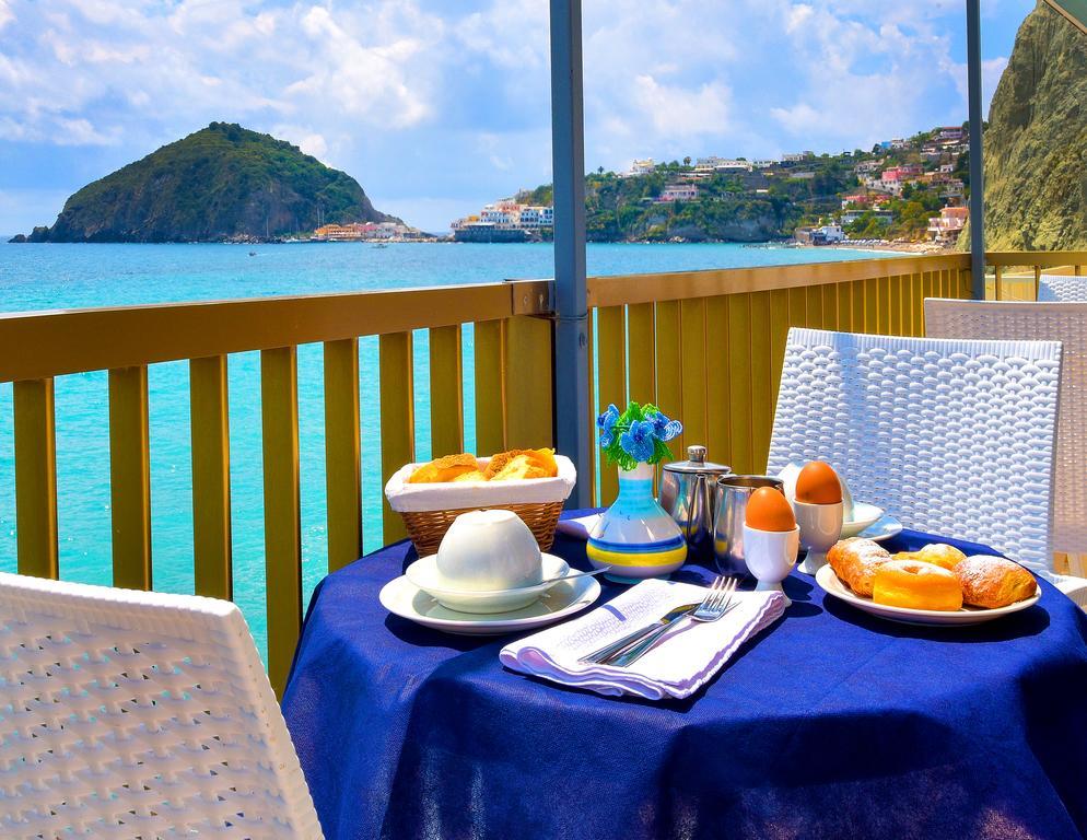 Hotel Regina Del Mare Barano dʼIschia Екстериор снимка