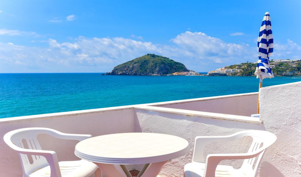Hotel Regina Del Mare Barano dʼIschia Екстериор снимка