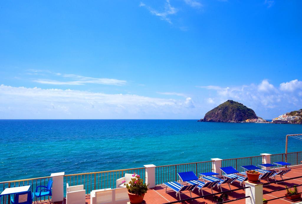 Hotel Regina Del Mare Barano dʼIschia Екстериор снимка